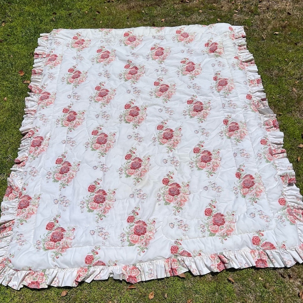 VTG 90s Laura Ashley Reversible Ruffled Twin Comforter Cottage Floral Stripe USA